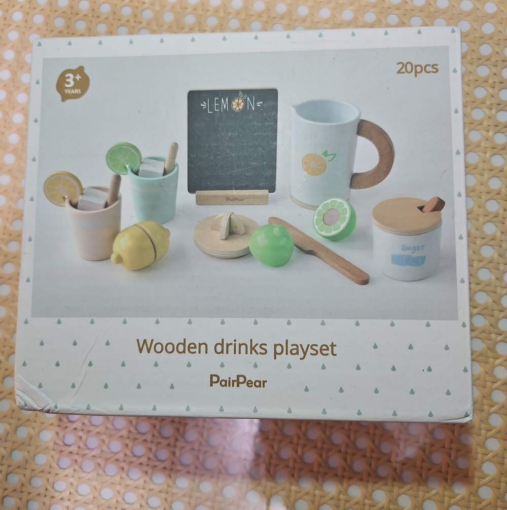 PairPear Wooden Drinks Playset - Lemonade Shop